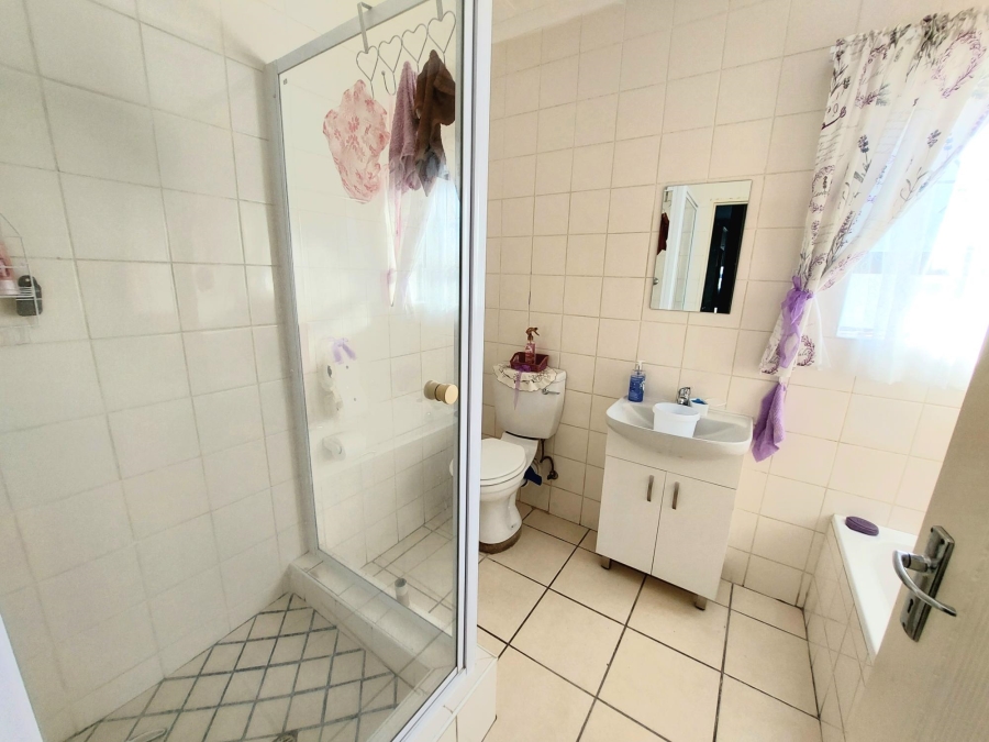 To Let 2 Bedroom Property for Rent in Moorreesburg Western Cape